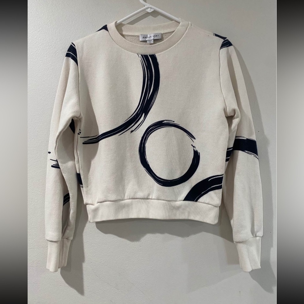 Amour Vert Yuri Sweatshirt